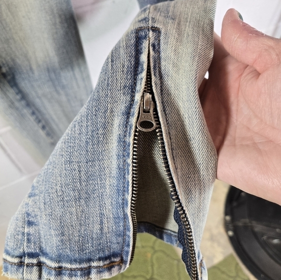 Golden distressed snake roses embroidered mens jeans - Picture 9 of 12